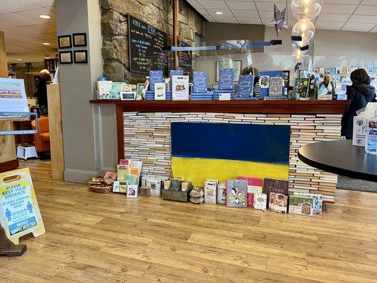 Love the counter built with books!