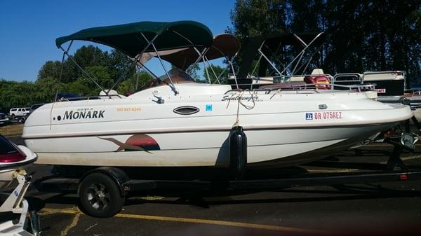 Family Fun deck boat cruiser  We can launch for ya or can be towed with proper truck and experience driver