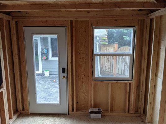 Entry door & window before insulation