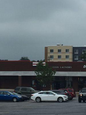 Dolly's Coin Laundry -- 728 West Chocolate Avenue, Hershey           Storefront