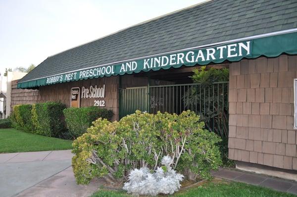 Robbin's Nest Preschool and Kindergarten:
Voted The Finest of 2014 by Crescenta Valley Weekly Readers