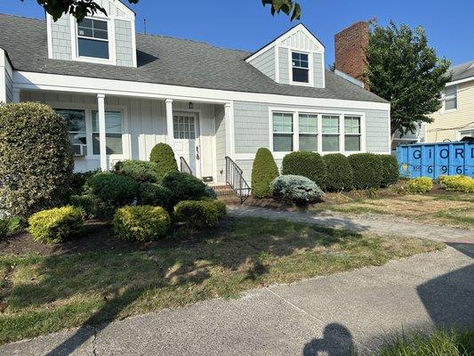 New windows throughout home in Margate, NJ