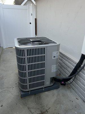 Bosch condenser install.