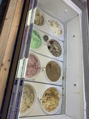 Another picture of the MANY flavors they have available