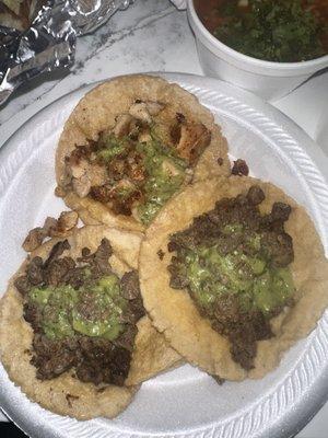 Asada and chicken taco