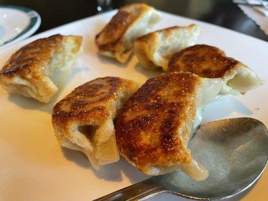 Order of pot stickers