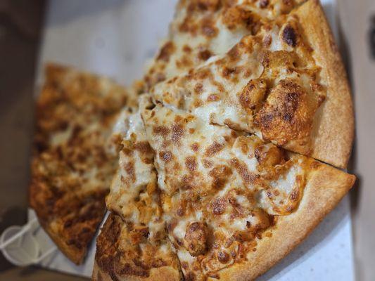 Buffalo chicken pizza