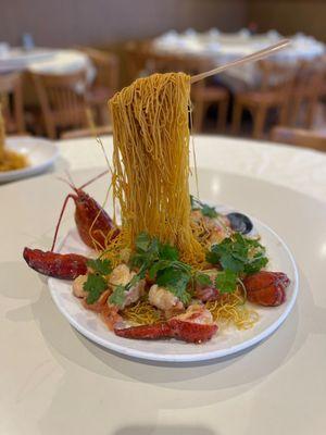 Lobster flying noodles