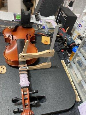 Restoring a damaged nice Knilling violin