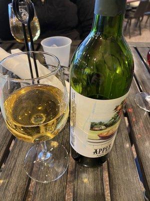 Apple pie wine