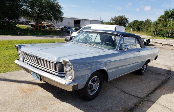 Ford Galaxie convertible