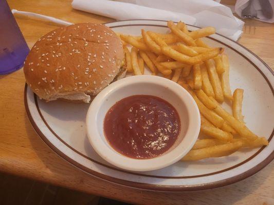 Kids cheeseburger plate