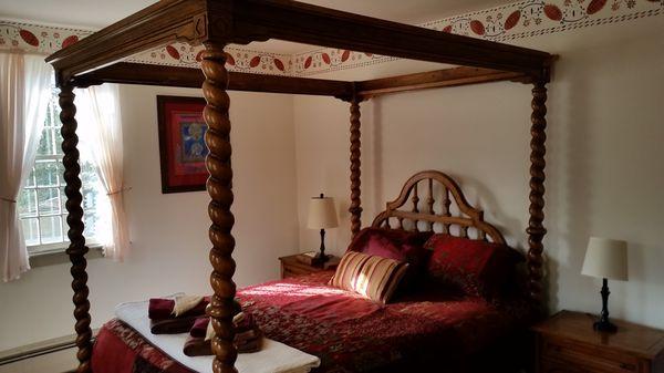 Dorm, Cabins, Rustic,Traditional and Beautifully appointed comfort rooms.