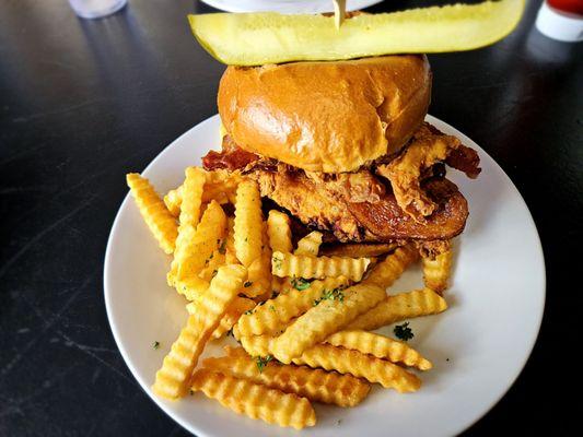 Texas BBQ Chicken (fried) sandwich no lettuce.