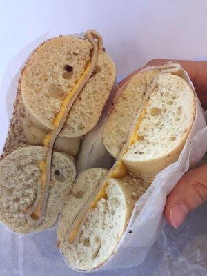 Cheese and turkey sandwich without egg