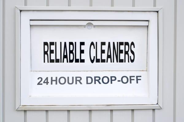 24-hour Drop-Off Service! Drop off your cleaning at any time.