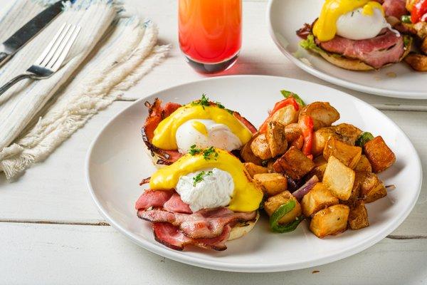 Classic Benedict-hickory smoked shoulder bacon, poached eggs topped with hollandaise sauce.