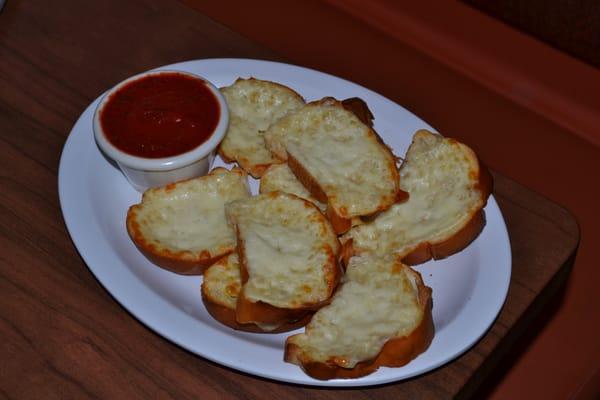 Cheese Bread with Sauce