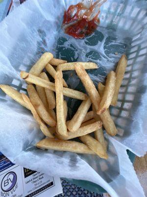 these are my fries they were yummy they were hot they were perfect