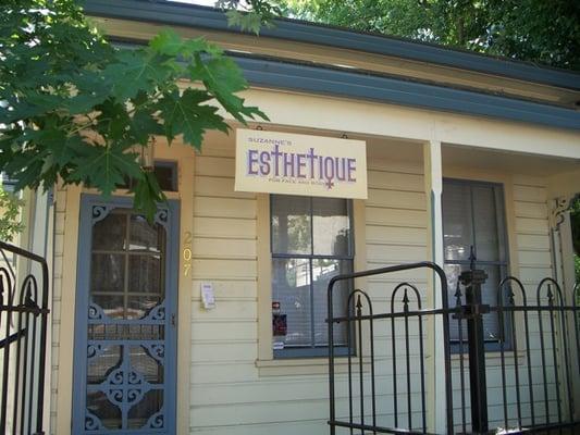 Suzanne's Esthetique