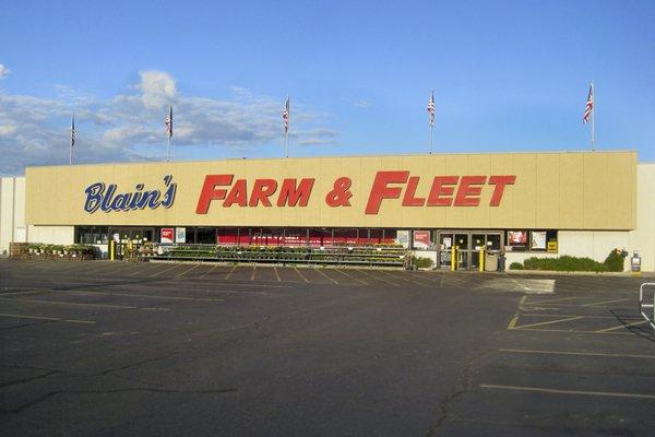 Blain's Farm & Fleet Baraboo storefront