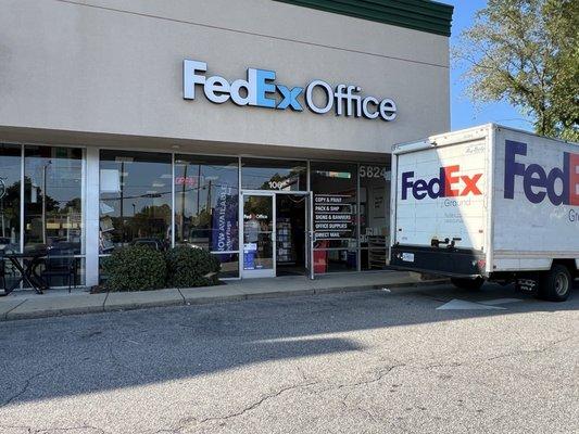 FedEx Office Print & Ship Center