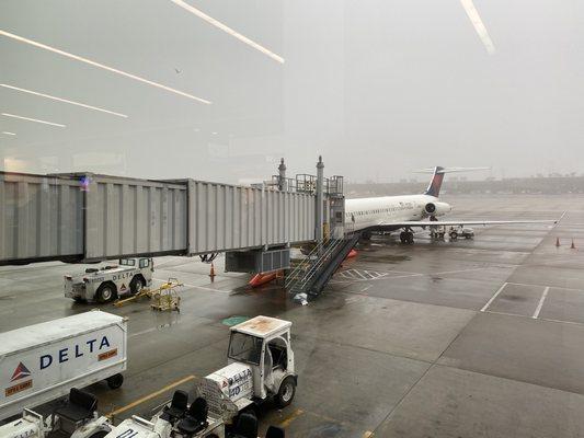 767-300ER ready for boarding