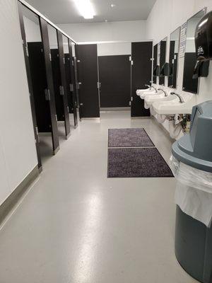 Commercial Bathroom Cleaning and Maintenance