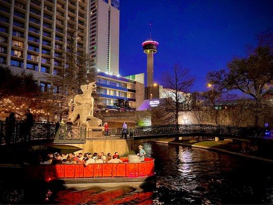 Walking distance from dining, shopping and more! View of hotel from the famous River Walk.