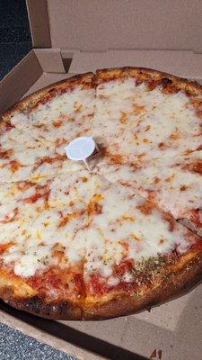 Large Pizza Extra Cheese (Well done)