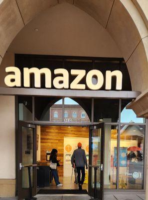 The entrance to Amazon Hub