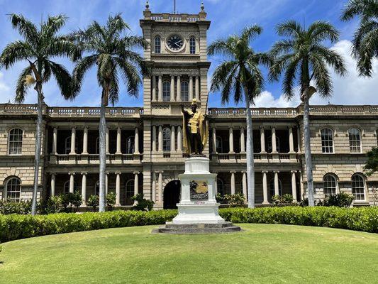 Statue of King Kamehameha