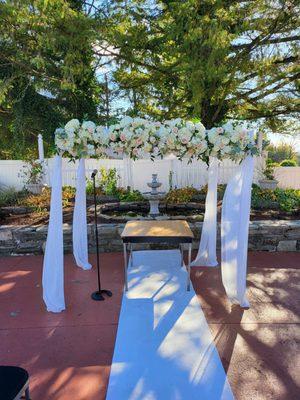 Deluxe Chuppah