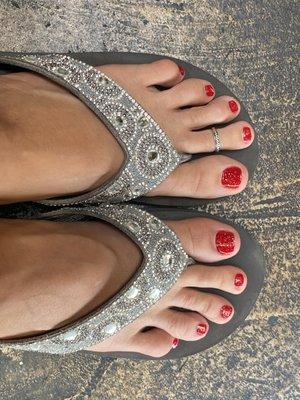 Rojo toes rock!