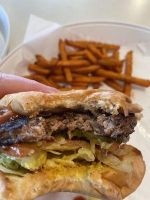 1/4lb burger (baby chapp - all others are 1/2lb) and sweet potato fries (yummmmm)