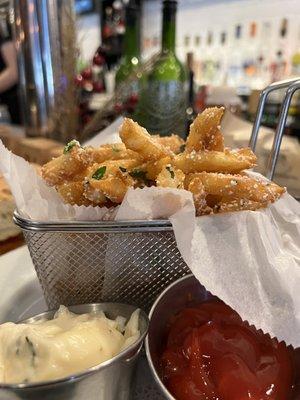 Truffle Parm Fries. Aioli disappointingly wasn't as it used to be.  :(