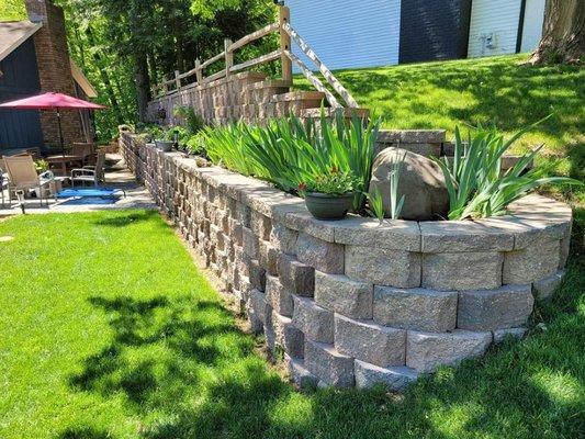 Bi-level Retaining Wall Construction