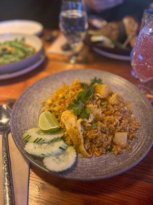 Pineapple fried rice with chicken