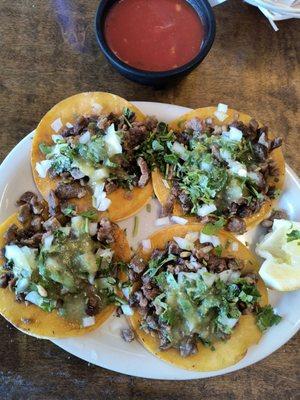 Tacos de carne asada