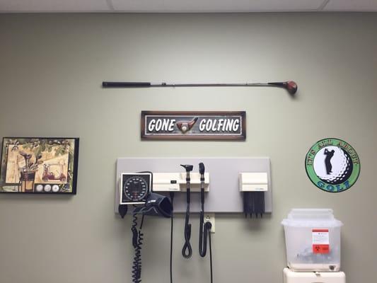 I love the way each of my Doc's exam rooms are decorated for his sports!