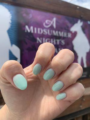 Dip on natural nails. In Mint Chocolate Chip.