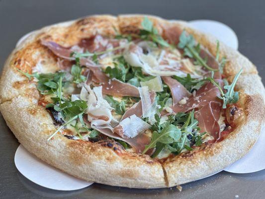 Neapolitan style - white prosciutto arugula