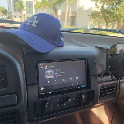 SONY XAV-AX4000 installed into '93 Ford Bronco