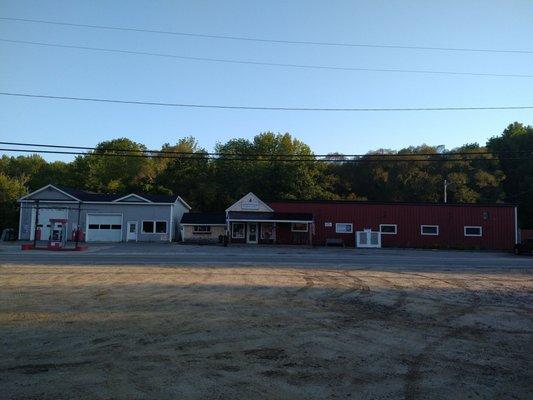 Gas station (in grey) on the left & Bowdinham Country Store on the right.