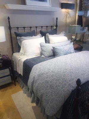 Bella Notte Linens