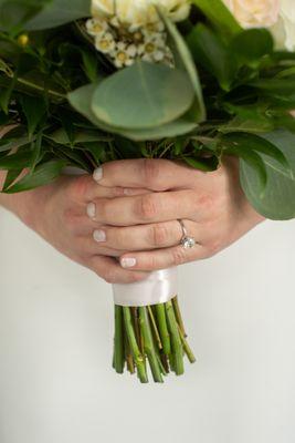 Glitter ombre bridal nails