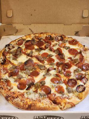 The Hollywood...Cheese, pepperoni, sausage and meatballs on a honey seeded crust