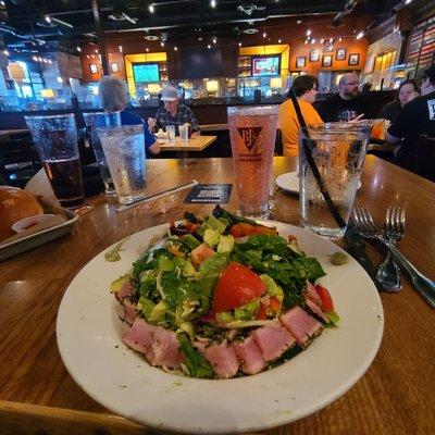 Ahi Tuna Salad + Berry Burst Cider = Amazing!!!