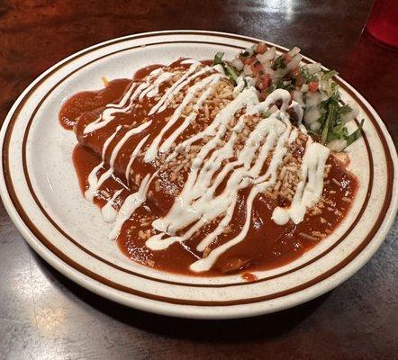 Cheese Enchiladas with Red Sauce