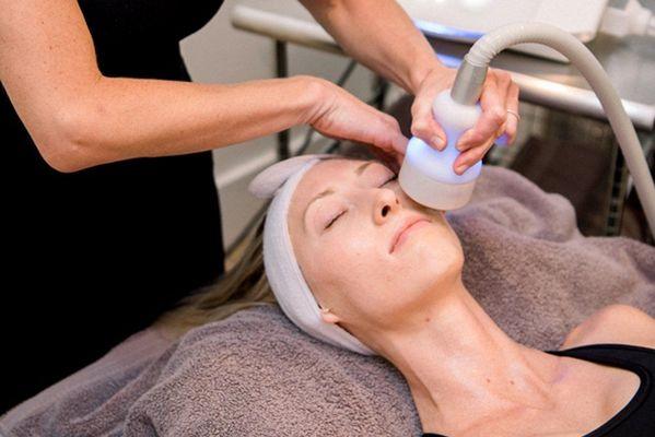 Cryo Facial